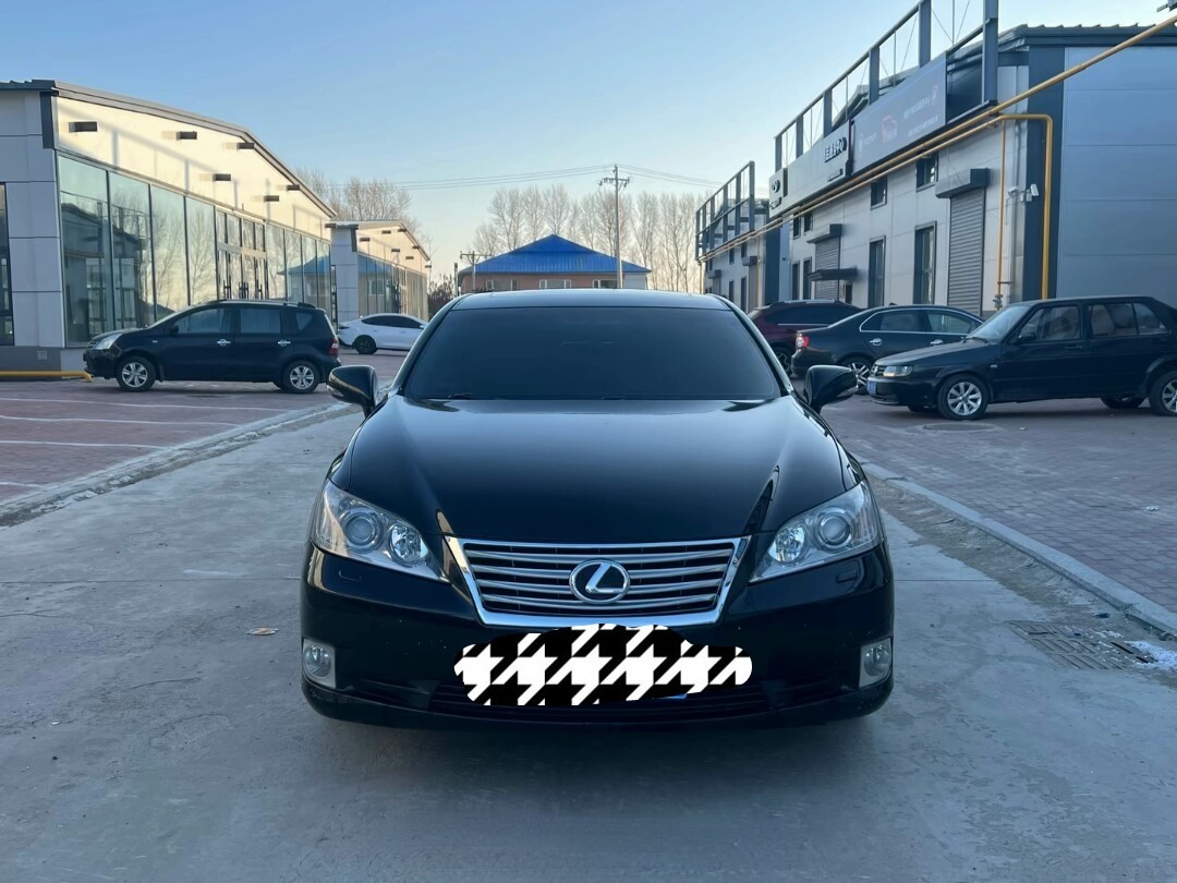 �׿���˹ES240