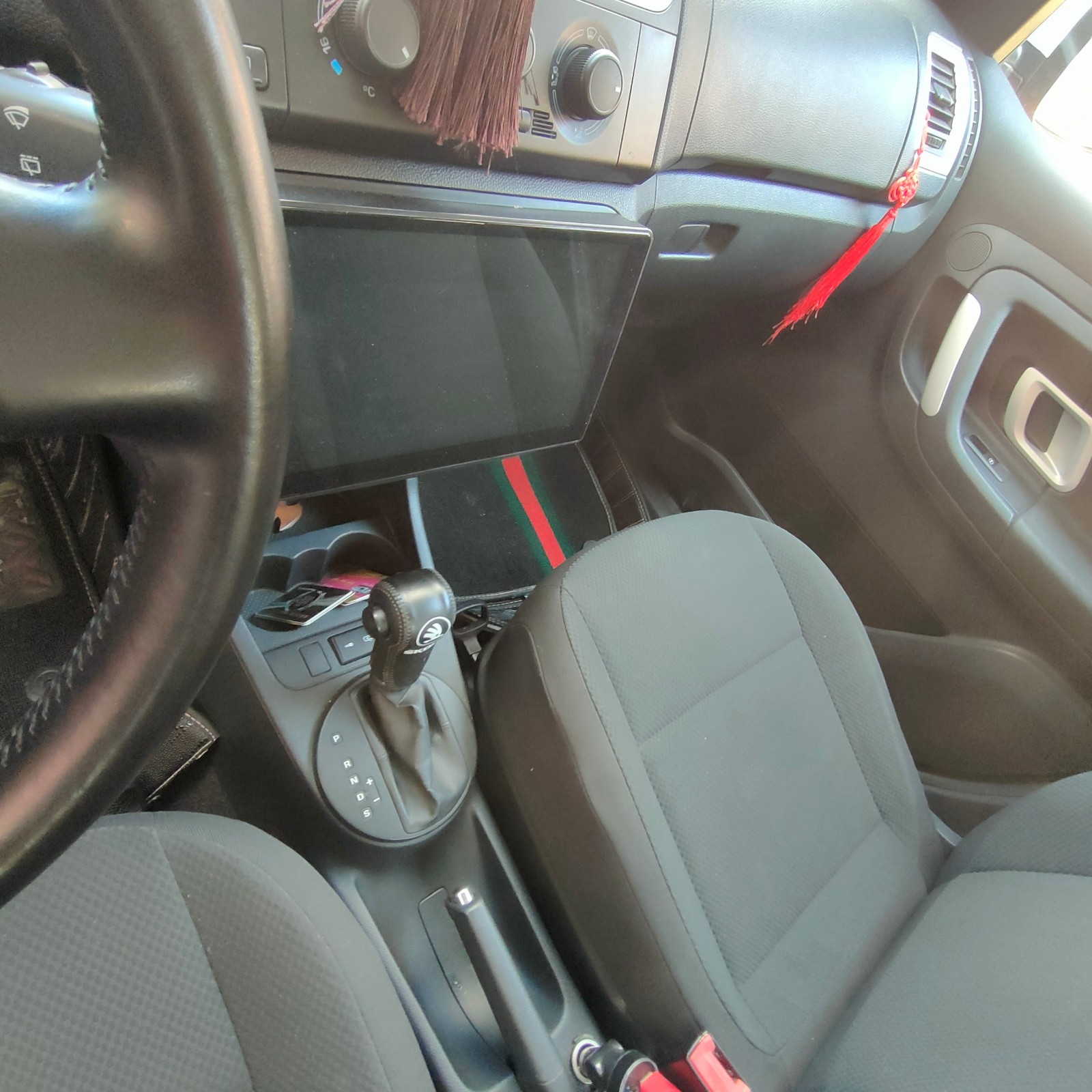 �Զ���˹�´ﾧ��